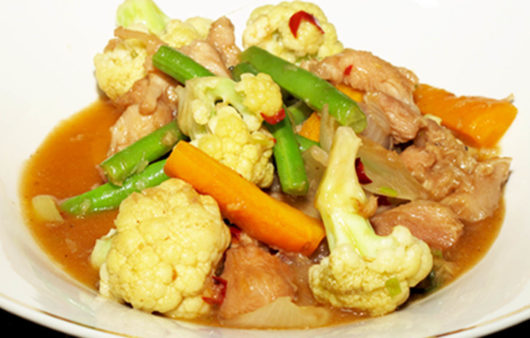 Chicken Cauliflower Peas Oyster Sauce