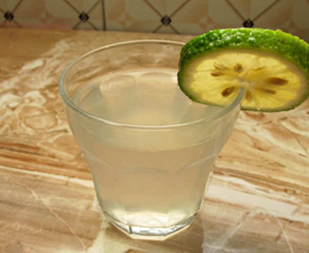 Lemonade or Limeade Beverage